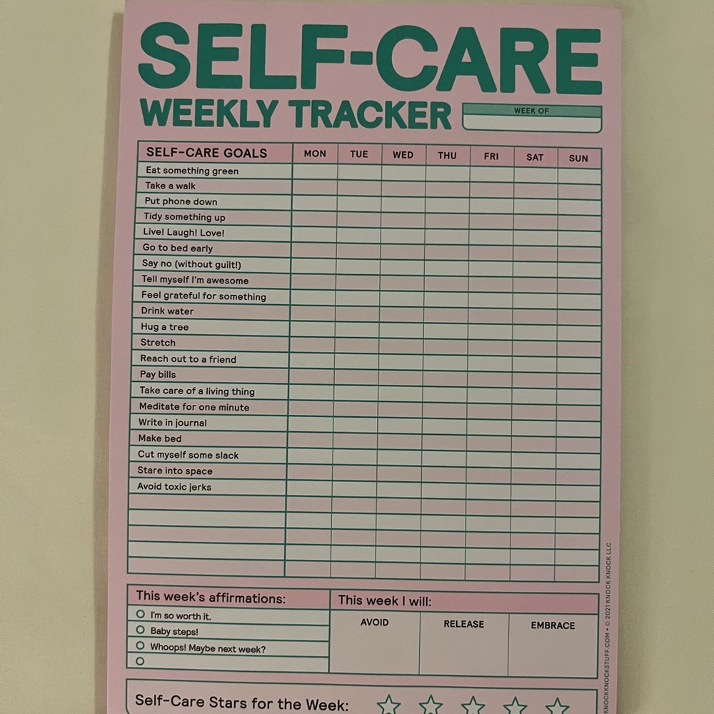 Pink Self-Care Weekly Tracker - Picture 2 of 4